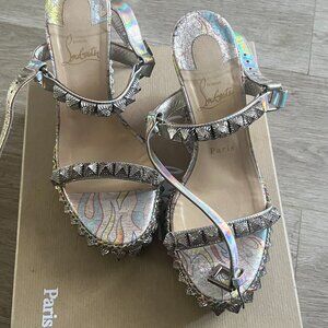 Chritsian Louboutin Pointy Pump